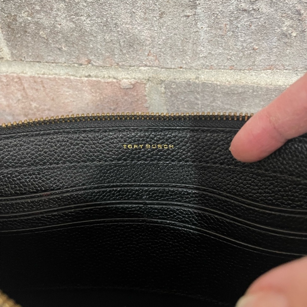 Tory Burch Black Crossbody Bag with Gold Logo - Picture 8 of 14